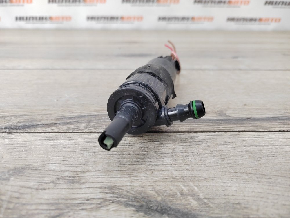 Насос омывателя фар Audi Q5 2.0 TDi CGLB