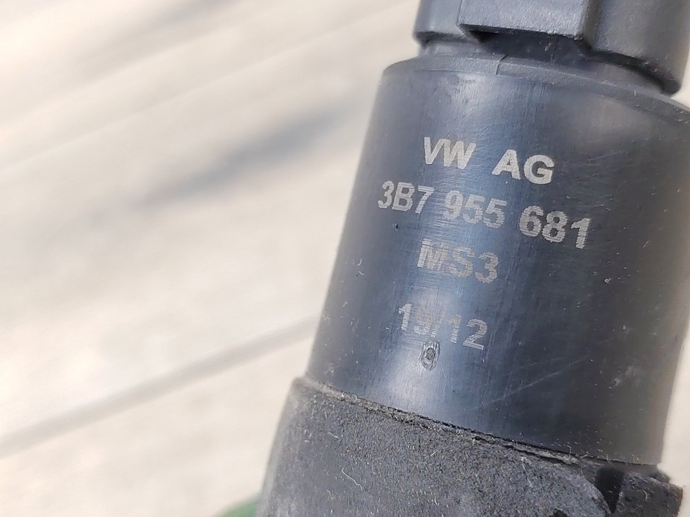 Насос омывателя фар Q5 2012 2.0 TDi CGLB