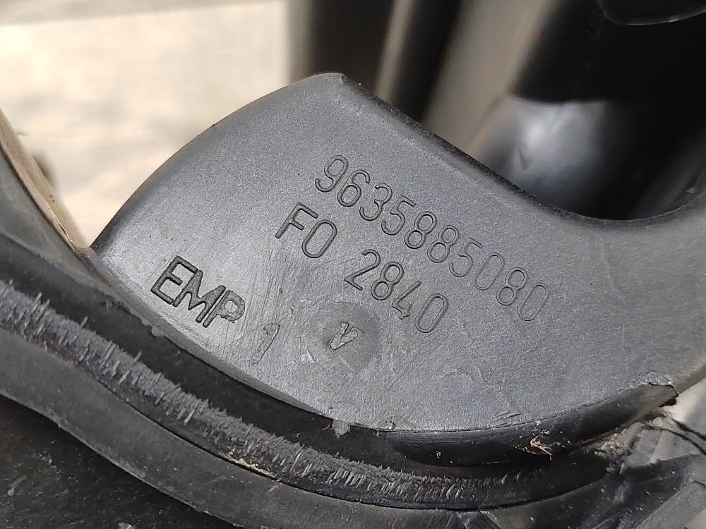 Коллектор впускной C4 2006 Хетчбэк 3D LA 1.6 NFU(TU5JP4)