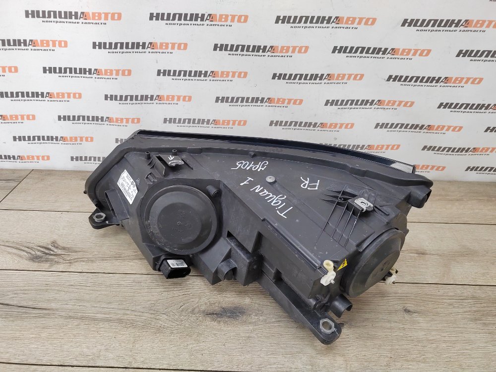 Фара ксенон XENON правая Tiguan 1 2011 2.0 CCZD