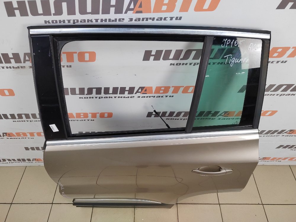 Дверь задняя левая Tiguan 1 2011 2.0 CCZD