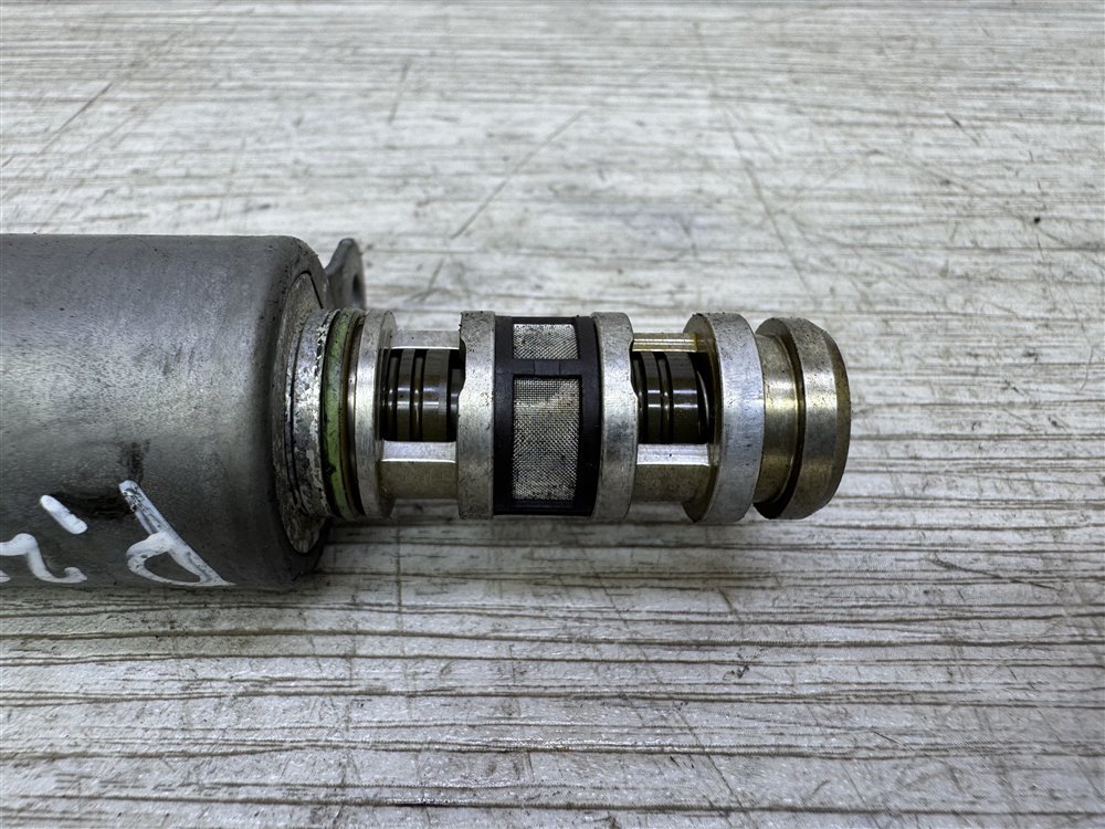 Клапан изменения фаз ГРМ 308 2008 4С 5FW EP6 Клапан изменения фаз ГРМ 308 2008 4С 5FW EP6