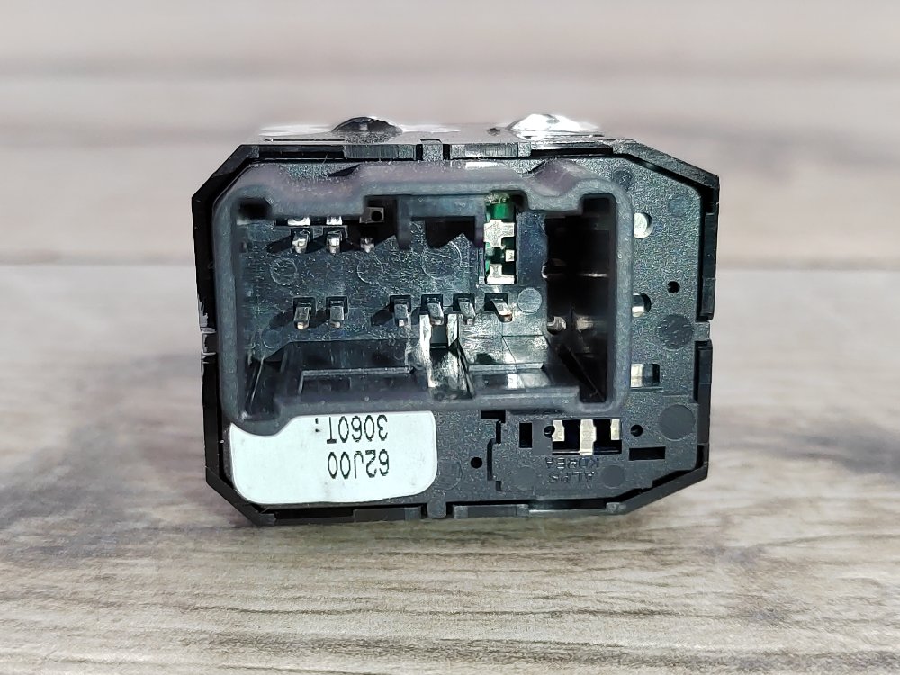 Блок управления зеркалами SX4 2011 Хетчбэк 1.6 M16A