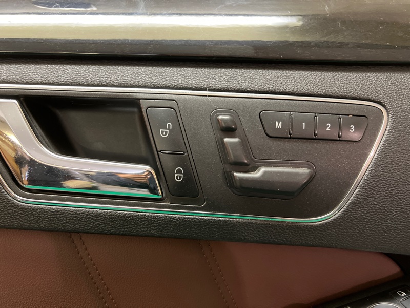 Блок кнoпок памяти сидений Mercedes E-Class W212 2010