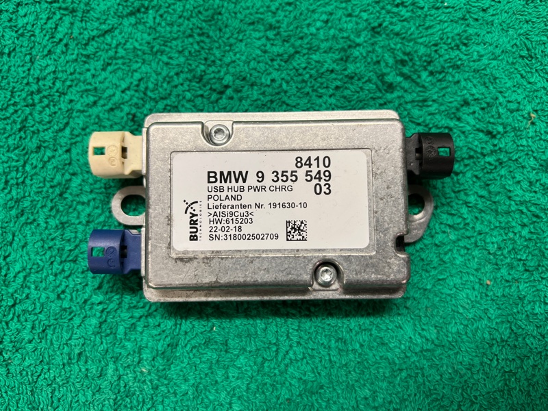 Usb hub концентратор Bmw 5-Series G30 B48B20B 2019