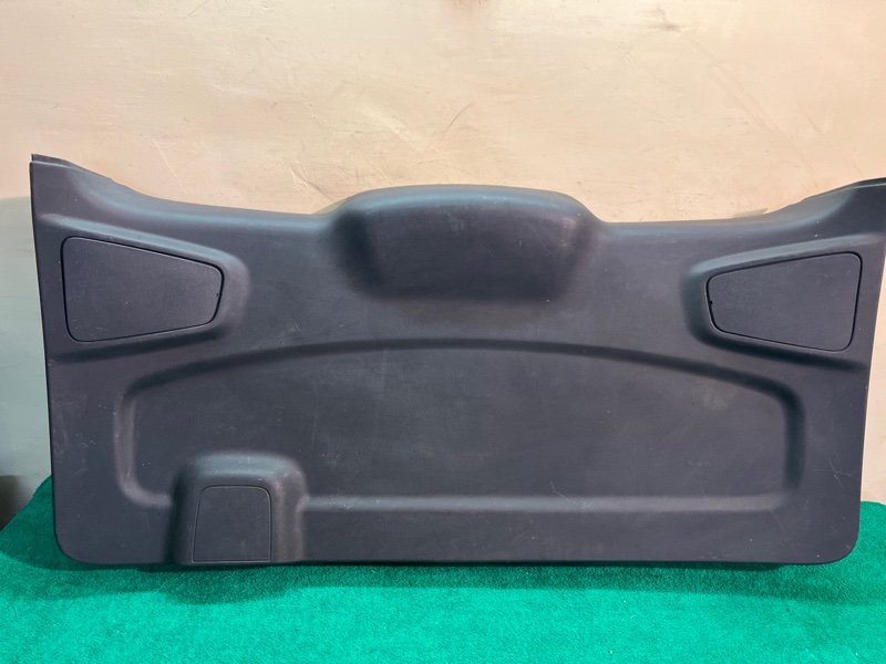 Обшивка крышки багажника Ford Galaxy II 2015