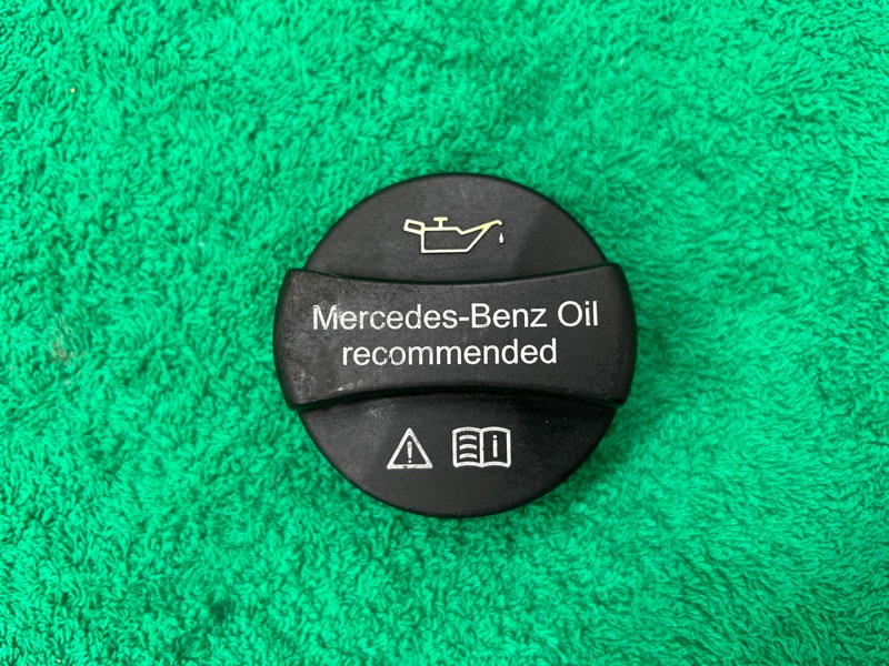 Крышка маслозаливная Mercedes Benz Cls OM 276 2016