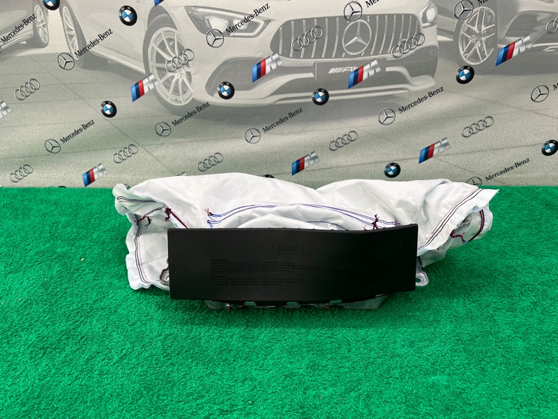 Подушка безопасности для колен Mercedes E-Class W213 2018