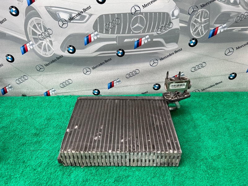 Радиатор печки Mercedes Gls X166 17г.