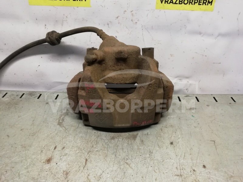 Суппорт тормозной передний правый Renault Duster 2012 410010303R Б/У