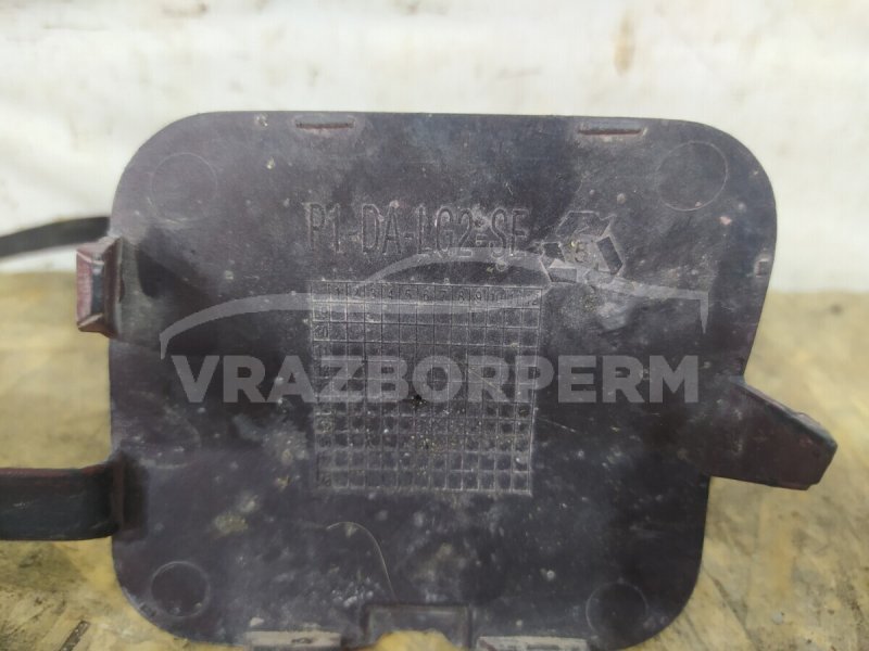 Заглушка бампера передняя Renault Logan Заглушка бампера передняя Renault Logan