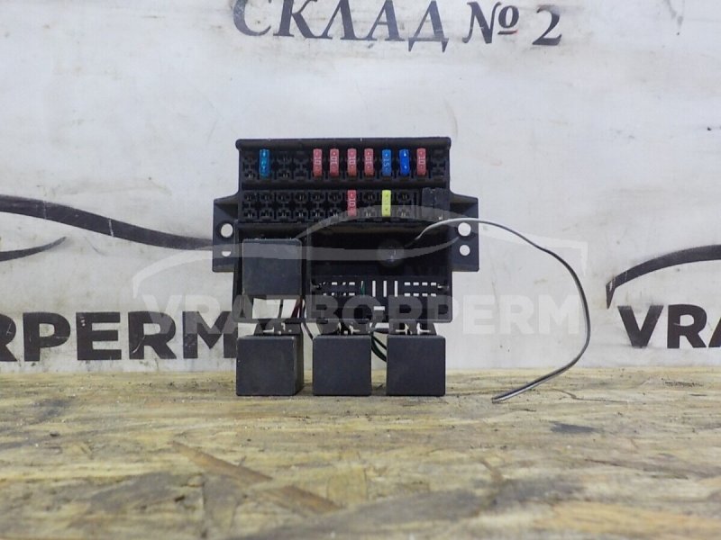 Запчасть блок предохранителей Suzuki Wagon R+ 1998-2000 1017004439 Б/У Блок предохранителей Suzuki Wagon R+ 1998-2000 1017004439 Б/У