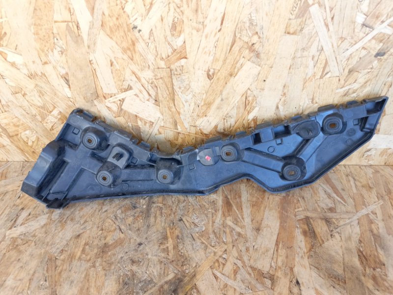 Кронштейн бампера задний левый Х-рей 2016> Кронштейн бампера задний левый Х-рей 2016>