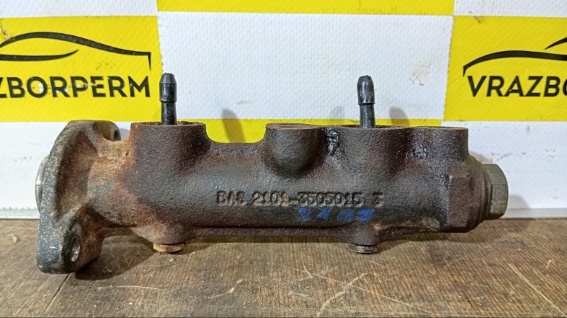 Запчасть цилиндр тормозной главный ЛАДА 2107 21011602615 Б/У Цилиндр тормозной главный ЛАДА 2107 21011602615 Б/У