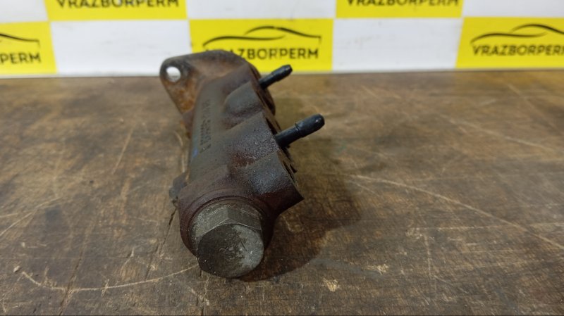 Цилиндр тормозной главный 2107 Цилиндр тормозной главный 2107