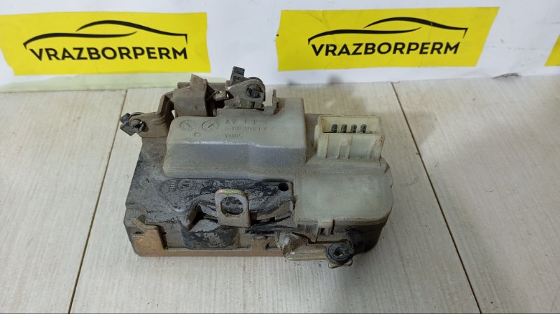 Замок двери передний левый Peugeot 206 9135R9 Б/У