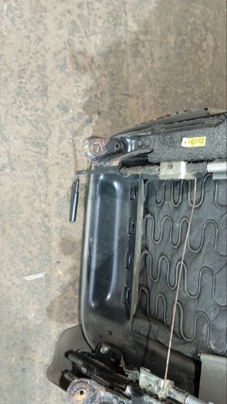 Сиденье переднее правое MUSSO G32D Сиденье переднее правое MUSSO G32D