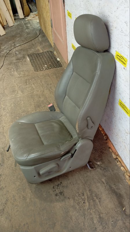 Сиденье переднее левое MUSSO G32D