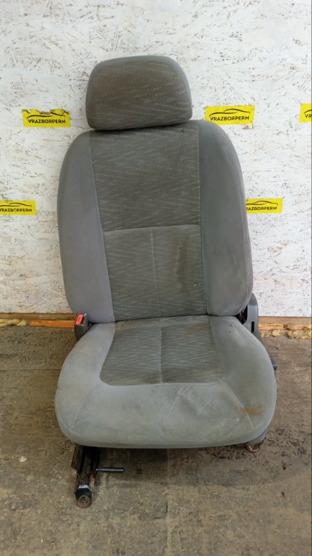 Сиденье переднее левое KIA SEPHIA 1996 048066 0K24J57150A96 Б/У