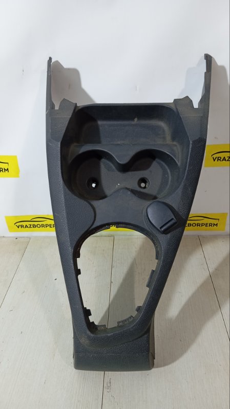 Консоль центральная RENAULT SANDERO 2015 K7M812 969104617R Б/У