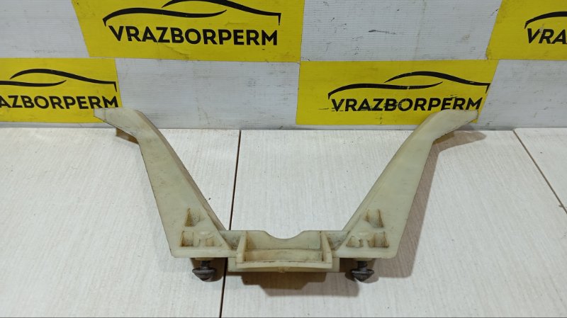 Кронштейн кулисы КПП Touareg