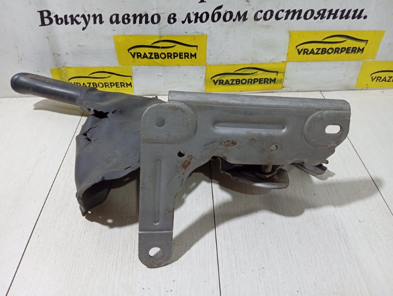 Рычаг стояночного тормоза Megane 3