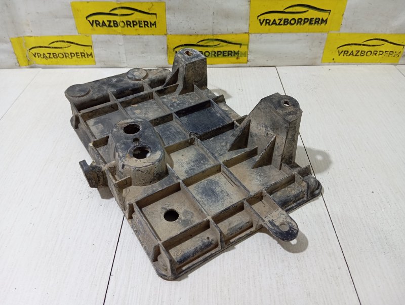 Площадка аккумулятора 3