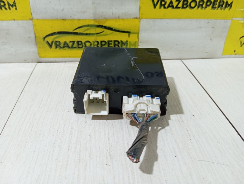 Блок управления дверьми 6 2003 GG LF