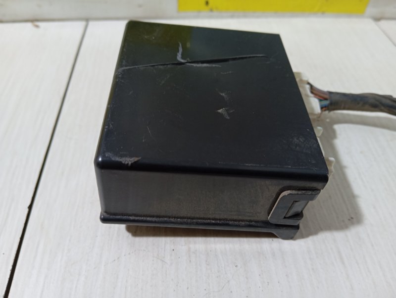 Блок управления дверьми MAZDA 6 GG LF