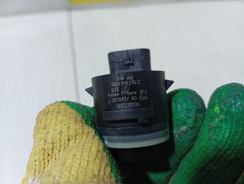 Датчик парковки Octavia A7 Датчик парковки Octavia A7