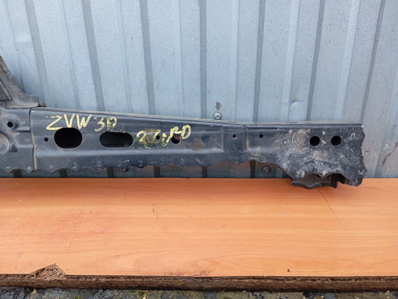 Балка подвески Corolla E150