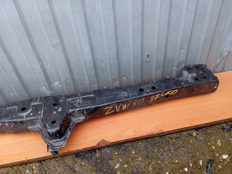 Балка подвески Corolla E150