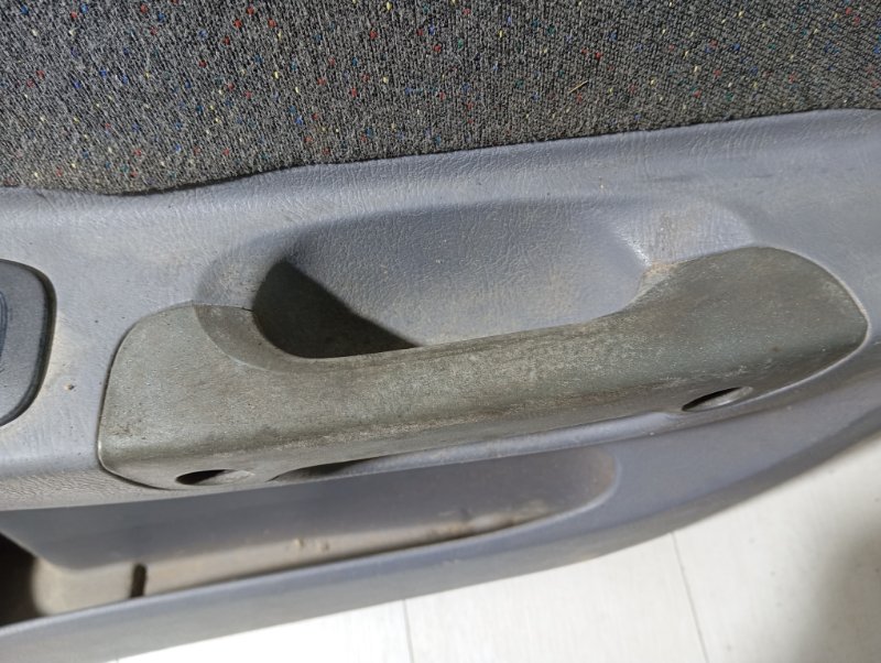 Обшивка двери передняя правая Accent Обшивка двери передняя правая Accent