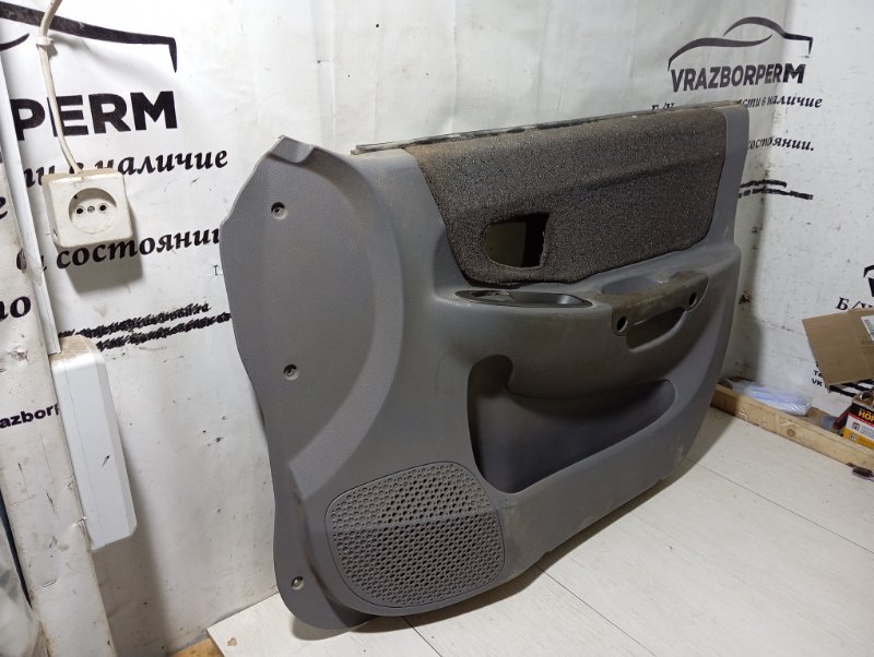 Обшивка двери передняя правая Accent Обшивка двери передняя правая Accent