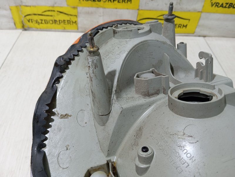 Фонарь (стоп сигнал) задний левый SPECTRA 2006 S5D