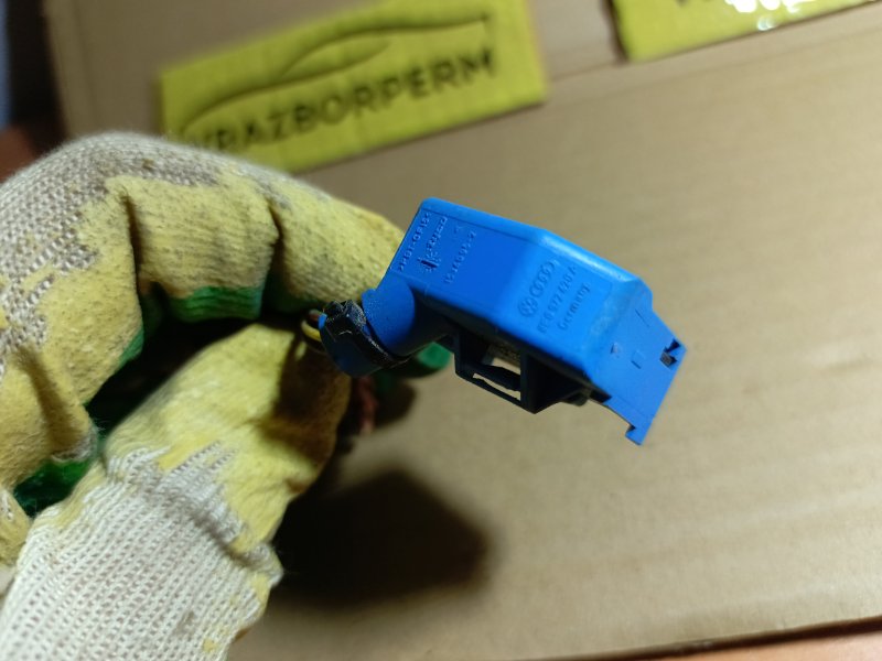 Разъем (фишка/штекер) Octavia A5