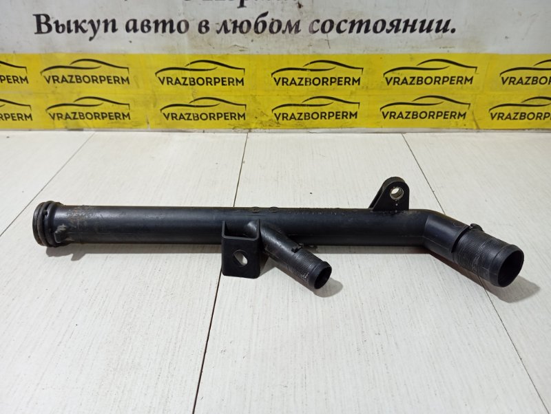 Патрубок системы охлаждения Almera g15