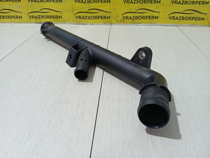 Патрубок системы охлаждения Almera g15