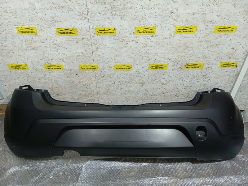 Бампер задний Renault Sandero 8200735456 новая