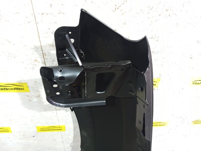 Крыло переднее правое Duster