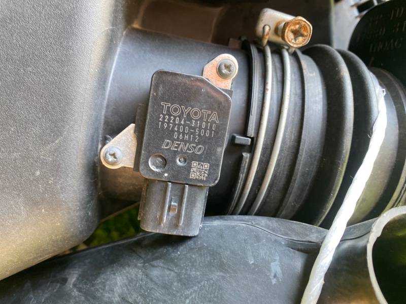 Корпус воздушного фильтра HARRIER GSU30W 2GR-FE