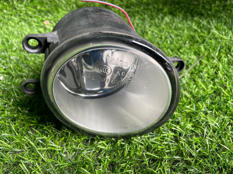 Фара противотуманная правая PRIUS ZVW30