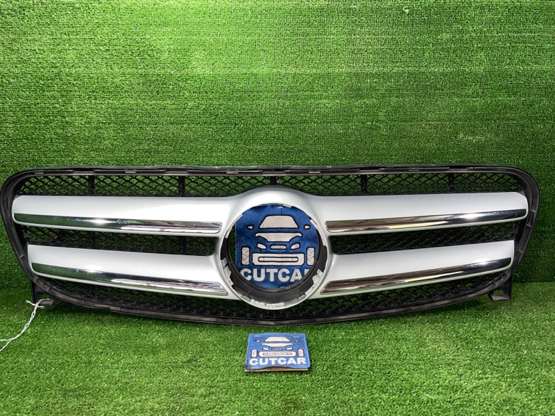 Решетка радиатора Mercedes-Benz GLA-CLASS X156 A1568880460 контрактная
