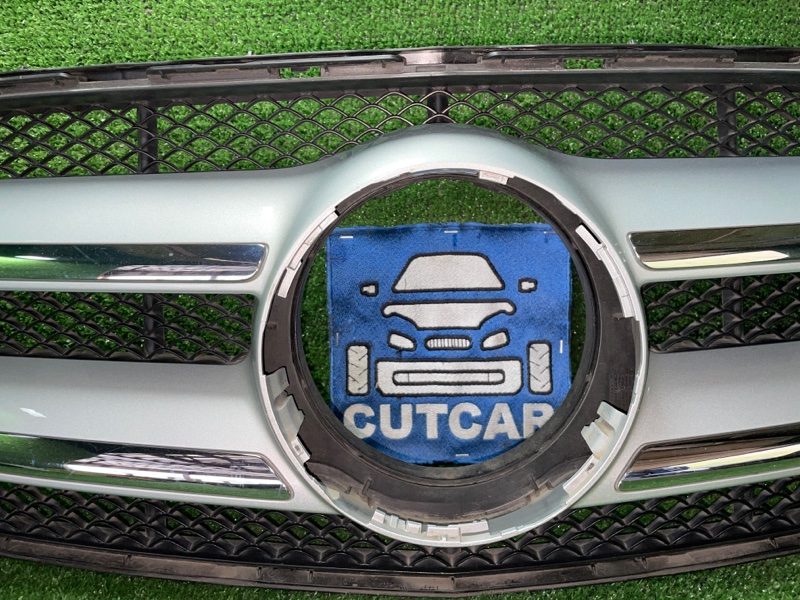 Решетка радиатора GLA-CLASS X156