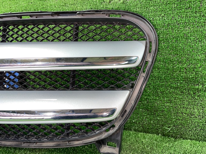 Решетка радиатора GLA-CLASS X156