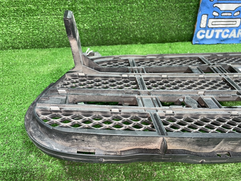 Решетка радиатора GLA-CLASS X156