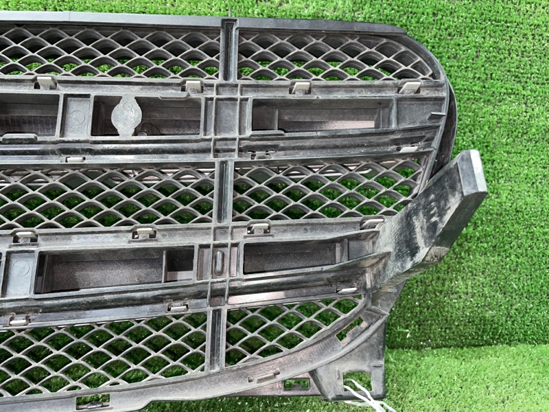 Решетка радиатора GLA-CLASS X156