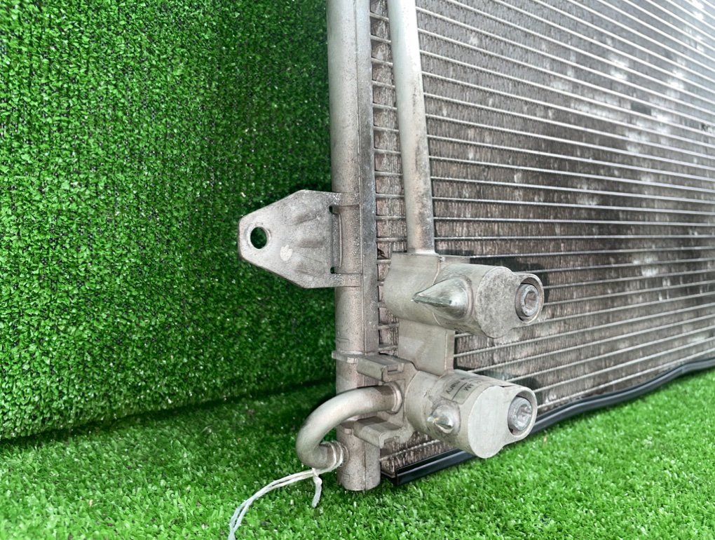 Радиатор кондиционера VOLKSWAGEN PASSAT 3C