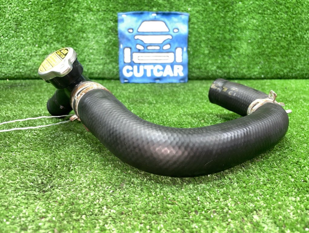 Горловина радиатора IQ KGJ10 1KR-FE