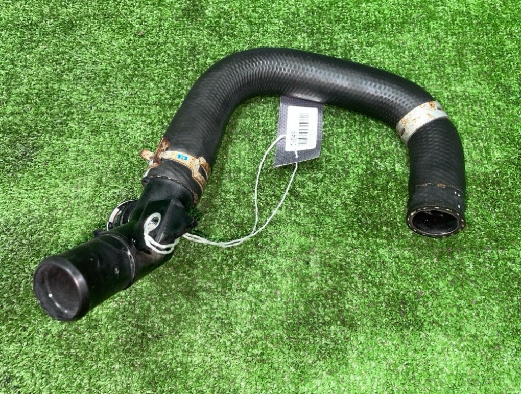 Горловина радиатора IQ KGJ10 1KR-FE